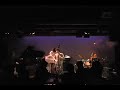 ●10/8（月，祝）SHERPA＠江古田buddySHERPA=舩橋陽（sax），堀越功（piano），河崎純（contrabass），立岩潤三（drums）99年頃，舩橋の呼びかけで結成。00年秋より東京でライブアクトをスタートする。インプロヴィゼーション，ジャズ，プログレッシブロック，民族音楽など，どちらかというと難解な音楽を軸にしつつも，それでいて分かりやすい音楽性を身上としている。生身の人間が演奏するというプリミティブな姿勢から生み出される強力な瞬発力と存在感には圧倒的なものがあり，ライブを重ねるにつれオーディエンス，ミュージシャン双方に理解者を増やしつつある。1st CD-R 「seamless」（自主盤）発売中。