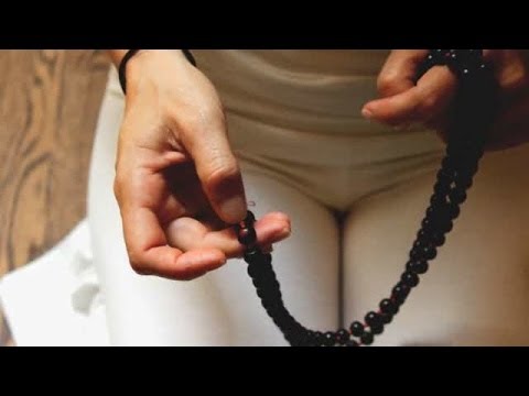 how to meditate with mala beads