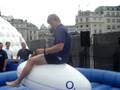 videos de Strettle and Mears Bucking Rugby Ball