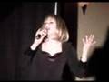 Video Barbra Streisand : Impersonator singing live!.