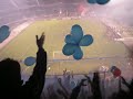 river ganaba 2 a 0 y ten�a dos hombres m�s en cancha por las tontas expulsiones de bottinelli y rivero, pero san lorenzo empujado por su gloriosa hinchada pudo meter dos goles y obtener la clasificaci�n a cuartos de final. 

copa libertadores de am�rica - octavos de final - partido de vuelta

river plate - san lorenzo 2 - 2 (1-2)
global: 3 - 4 (san lorenzo clasific�)

estadio: monumental antonio liberti (buenos aires)

espectadores: 50.000

terreno: aceptable. clima: fresco (15 grados)

arbitro: sergio pezzotta. l�neas: ricardo casas y hern�n maidana (terna de argentina)

- goles:

river: abelairas (11), abreu (61, penal)

san lorenzo: bergessio (69 y 72)

- amonestados:

river: abreu (9), villagra (23), ahumada (53), fern�ndez (53), carrizo (67), rosales (72), s�nchez (76), falcao (78)

san lorenzo: orion (18), acevedo (52), d'alessandro (67), bergessio (74)

- expulsados:

river: tuzzio (90+1)

san lorenzo: rivero (42), bottinelli (59)

- alineaciones:

river: juan pablo carrizo - paulo ferrari, gustavo cabral, eduardo tuzzio, cristian villagra (alexis s�nchez, 74) - augusto fern�ndez (mauro rosales, 63), oscar ahumada, mat�as abelairas, diego buonanotte - radamel falcao garc�a y sebasti�n abreu. dt: diego simeone.

san lorenzo: agust�n ori�n - adri�n gonz�lez, sebasti�n m�ndez (gast�n aguirre, 46), jonathan bottinelli, diego placente - diego rivero, juan manuel torres, walter acevedo (pablo alvarado, 64), andr�s d'alessandro - gonzalo bergessio y andr�s silvera (santiago hirsig, 78). dt: ram�n d�az.