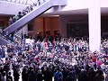 La flashmob de la chaine de l'espoir au Louvre