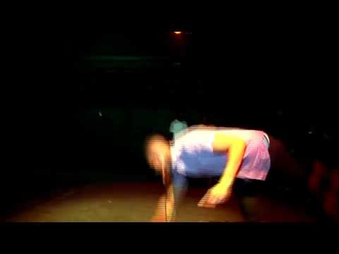 Naï - Lien de téléchargement: http://www.mediafire.com/?h5rj720h0kbs9b6 Le One Riddim le plus HOT de ces vacances 2011 avec Magic Feat Magic, Nyala, Elvys, Diamond...