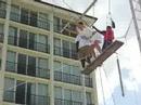 Mom on trapezee