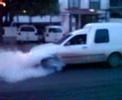 caddy del primo prendiendo fuego la primera