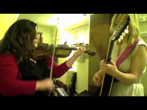 footstompin1 - Ace fiddler Katie Boyle performs the Swallow's Tail and King of the Pipers with Julia Howard.