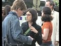 a l'occasion du passage du th��tre du soleil d'ariane mnouchkine � saint etienne, la com�die de clermont-ferrand a affect� des bus pour que ses abonn�s d�couvrent la nouvelle �pop�e de cette troupe mythique. journal de bord de cette aventure.