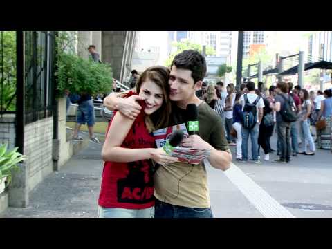 Como eu sei que ele(a) gosta de mim? - Pé na Rua 
