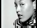 Ne Yo - Go On Girl