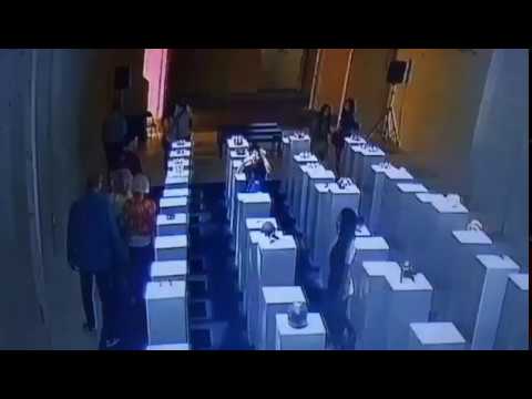 Selfie Domino Catastrophe