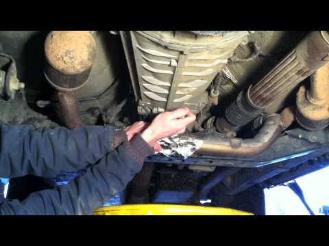 How To Change Manual Transmission Fluid Jeep Wrangler Unlimited Sahara JK 6 speed