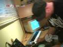 Xtrait Dans Lab avec 7DFULL VERSION::::http://www.cnotrestyle.com/dansllab-sevdee.html7D - Lion ArtsDans L'LabCity Parks rencontre 7D, producteur de musique urbaine depuis plus de 10 ans et producteur entre autre de K6A, Monk-E, Kenlo et +. Entrevue avec le producteur, explications de techniques de production et création d'un instrumental en direct.• Entrevue par City Parks & Desode1VERSION COMPLETEhttp://www.cnotrestyle.com/dansllab-sevdee.html