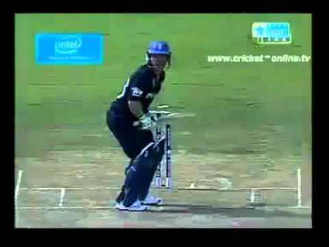 Unbelievable cricket shot!!