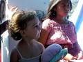 videos de Lily is tired in the boat