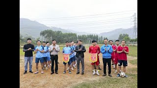 Đoàn Thanh niên xã Thượng Yên Công trao quà Tết cho trẻ em có hoàn cảnh khó khăn và giao hữu bóng đá