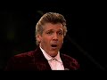 thomas hampson sings cole porter's 'in the still of the night' and all the tings you are (standard) in an arrangement by wijnand van klaveren for wolfram rieger (piano), liza ferschtman (violin), ties mellema (saxophone) and wilmar de visser (double bass).
recorded during the 2007 prinsengrachtconcert in amsterdam, the netherlands by the avro
