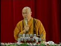 马来西亚 弘法  buddhis story master hai tao海濤法師,俗姓黃,台北市人,西元1958年出生於高雄市。1982年中國文化大學觀光系畢業。　　法師雖生長於傳統宗教家庭中,中學時代卻接觸基督教,直到大學時仍為虔誠教友。成家立業之後,為應付事業、人際的複雜關係,而接觸道教。　　1991年,法師有緣到台北慧日講堂,見到低眉慈顏的佛像及出家人自在的行儀、佛法博大精深的人生哲理,進而皈依於上法下振老和尚,後更因崇仰印順導師人間佛教的理想而發心出家。　　1992年,於楠梓慈雲寺受在家菩薩戒(了中長老為得戒和尚)。1993年六月於新竹福嚴精舍由其師公上真下華老和尚代為剃度,依止上如下虛老法師,1994年於高雄六龜妙通寺上戒下德老和尚座下受具足戒,其後兩年間常往來於慧日講堂及恆春五公寺。　　在往後出家生涯的十餘年中,海濤法師不斷透過電視、廣播、心靈講座、遊化朝聖以及傳授八關齋戒、護生、放生等活動,來培養社會大眾對正信佛教的認知。　　2002年十一月,蒙香港觀宗寺上覺下光長老慈悲印證,允授以天台正宗第四十七代法脈,以冀傳法心燈,續佛慧命。　　2005年三月,法師至大陸禮拜寧波瞻岐慧日禪寺上悟下道大和尚,並賜與法號「智海」。上悟下道大和尚教內譽為「慈悲王」,通宗通教,禪淨密律,獨步教內,為我教內一法門龍象。海濤法師如今師承天台兩大龍象,更肩負了天台法嗣的重任。　　天台宗的義理,教觀雙美,將理論與實踐緊密結合,不空談,不妄修,尤其是它「自行唯在空中,利他三千赴物」的思想,不僅體現了大乘佛教自利利他,自度度他的宗教實踐,更體現佛法知行合一的精神,這種精神,向來是海濤法師所致力的方向。　　近年來,海濤法師更致力於擁護佛教各宗各派,無論南傳佛教或藏傳佛教,只要有正法之處,海濤法師必欣然護持。　　本著佛陀「不為自己求安樂,但願眾生得離苦」的精神,以及在護國、護教、護眾生的前提下,海濤法師積極投身於入世的利生事業,長年奔走於各機關學校、監獄、看守所、海外各處實行其「生命教育」的弘法理念。　　為了將佛法更廣泛地傳播出去,海濤法師更推動成立了佛陀教育中心、中華印經協會、中華護生協會、生命電視台等組織,以不同的層面和方式,多管齊下地弘法度眾,期能提昇世間祥和之氣,為社會注入清流,淨化人類心靈,以回報社會,利益眾生。　　海濤法師現任　　　　‧生命基金會 董事長　　　　‧生命電視台 台長　　　　‧各地佛陀教育中心 負責人　　　　‧中華印經協會 理事長　　　　‧中華護生協會 理事長　　　　‧懷海教育基金會 董事長　　　　‧慈悲佛曲傳播協會 理事長　　　　‧台南大覺同心會 (獄所輔導機構) 導師　　　　‧馬來西亞海濤生命基金會 董事長　　　　‧校園佈教師以及多所監獄、看守所與陸軍明德訓練班榮譽教誨師 （摘自http://www.lifetv.org.tw/master.htm）http://www.lifetv.org.tw/master.htm