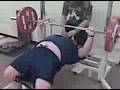 videos de 135kg bench
