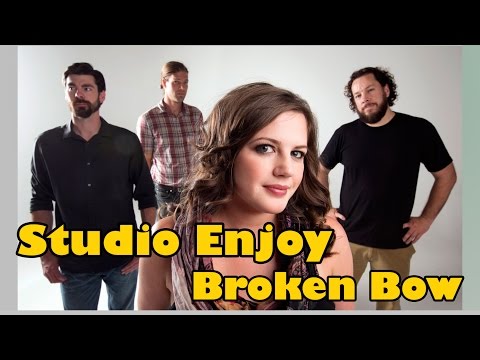 Broken Bow in the studio and an award | Pholloyo