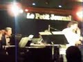 chanson interpr�t� par jean pierre savelli au petit journal avec l'orchestre de samy gozz