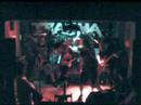 TRAUMA EN VIVO EN EL ALBAZOS BAR