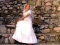 Dancing Bride- Drop it Like it's HOT!!!  Hillarious! SNOOP!