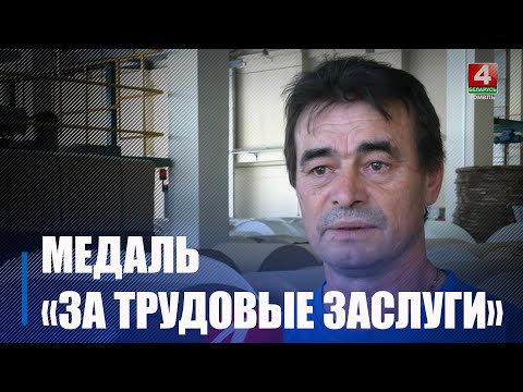 Резчик бумаги Александр Прус внедрил инновации в производство, чем повысил работоспособность станка видео