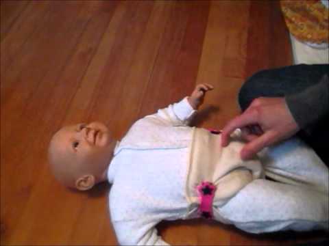 how to fasten diaper