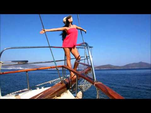 romanian - This mix has been delete, i re-upload because this is a nice mix ! 0:00:00 - 0:03:03 Dess - I like 0:03:03 - 0:06:20 Filly Bee - Like a bomb (radio edit) 0:0...
