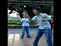 chavo tirando trompo