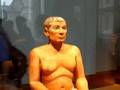 videos de París, verano 2008, Louvre, Escriva sentado