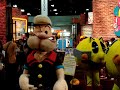 E for All Expo- G4 dude attacked by Popeye E for All Expo- G4 dude attacked by Popeye