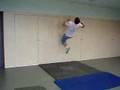 salto arrière sur mur