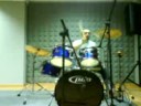 Aquí estoy componiendo la base de percusión de una nueva canción para nuestro proyecto