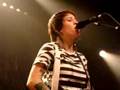 Tegan and Sara - Banter (hilarious) + Nineteen, Brussels