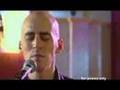 Tyrone Wells performs "Sea Breeze"