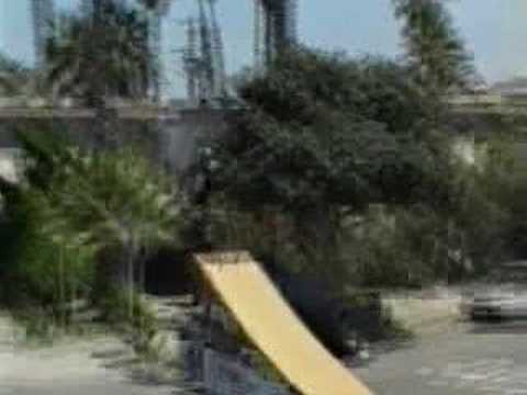 BMX BIKES TRICKS STUNTS CRASHES