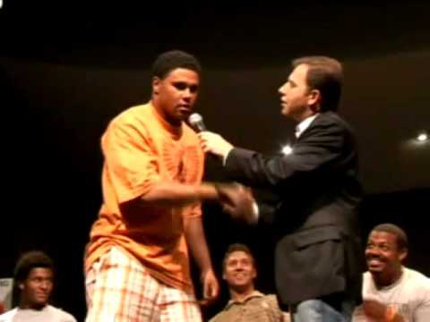 Hypnotist Ricky Kalmon with USC Football Team