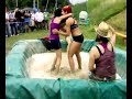 Festa della birra a Giovecca di Lugo!4 ragazze (lottano) nel fango.Raduno del clan Wollas (funny fest)
