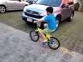 Click here to watch this video ディエゴ君の自転車