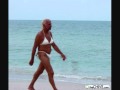 Funny/weird pictures of people and animals!