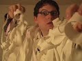 has discovered something amazing! http://is.gd/4N4VW