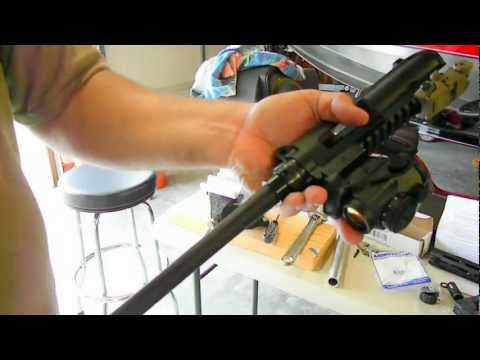 how to remove handguard on m&p 15
