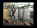 Mr. Bean -  In the parkinggarage