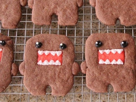 domo - Today I wanted to make Domo Cookies! A baking blog made these cute little guys and I wanted to share it with you all! http://cakecrumbs.me/2013/05/17/domo-co...