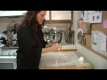 videos de Cake Decorating : How to Make Homemade Wedding Cakes