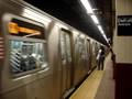 Manhattan Bound R160B Alstom N & Siemens Q Trains @ Dekalb Ave
