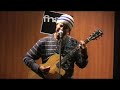 « Beautiful feet », extrait du concert acoustique donné par Nibs van der Spuy le 2 avril 2008 au forum de la Fnac Strasbourg à l'occasion de la sortie de son nouveau disque « Beautiful feet » (Naïve)Tous les rendez-vous du forum de la Fnac Strasbourg : www.fnac.com/strasbourg Retrouvez plus de vidéos de concerts acoustiques sur fnaclive : www.fnaclive.com