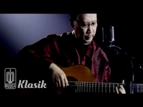 Ebiet G Ade - Izinkan Aku Reguk CintaMu (Karaoke Video)