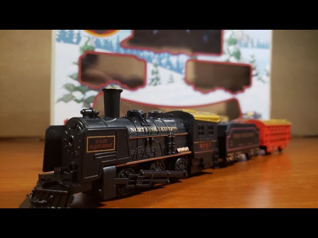 ⭐ BNIB North Pole Express Train Set (by Well Played) in Hobbies & Crafts in City of Toronto